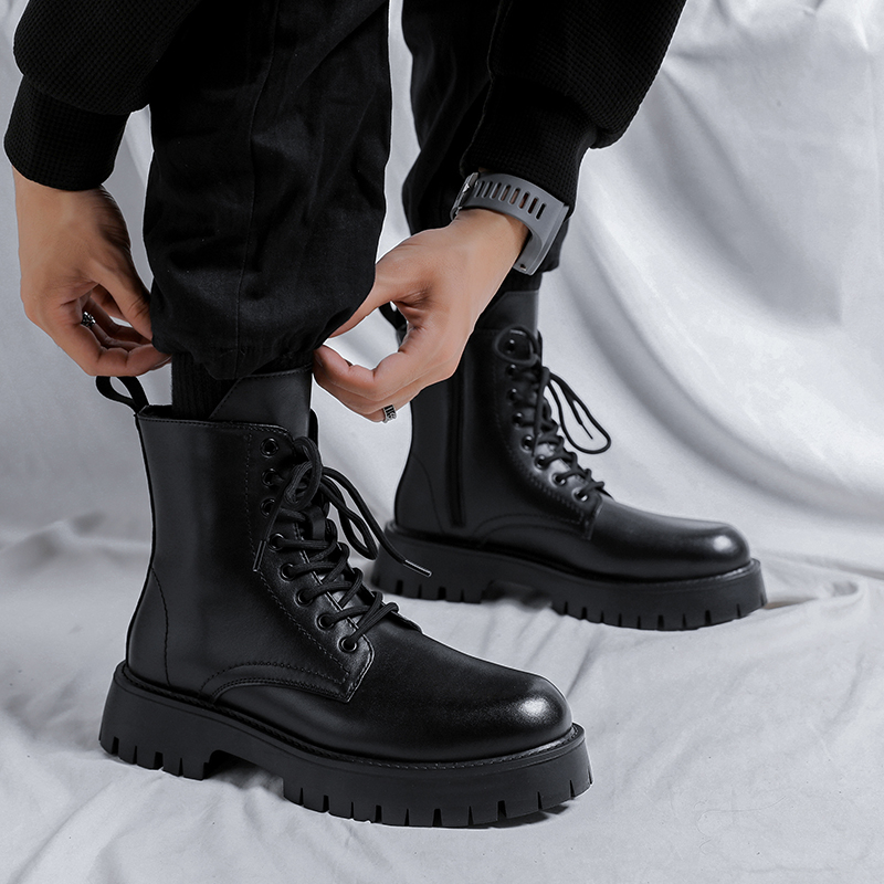 Bottes de luxe pour hommes en  - Men'S Shoes Black And White avis et prix